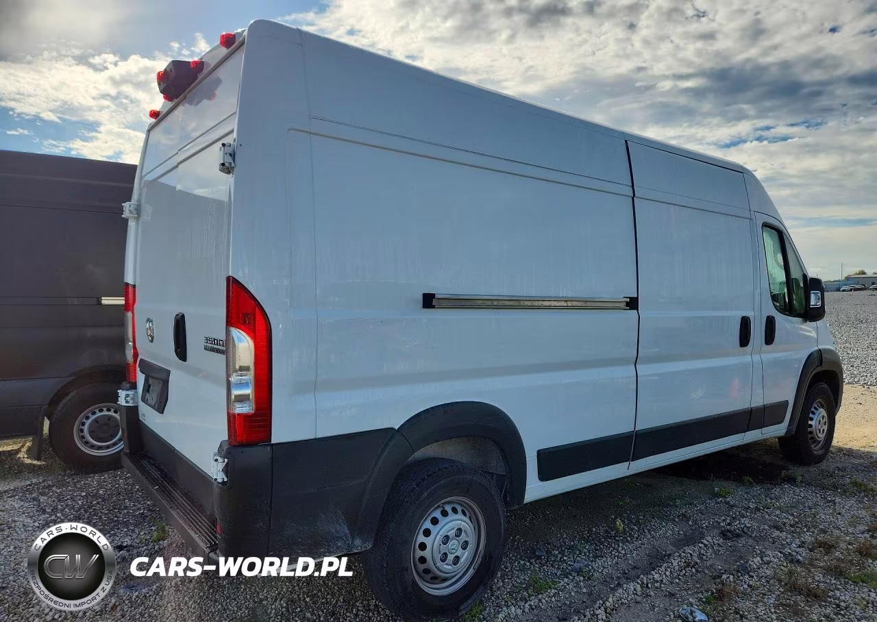 2025 Ram Promaster 3500 Delivery Van VIN:3C6MRVHGXSE548742 - 3