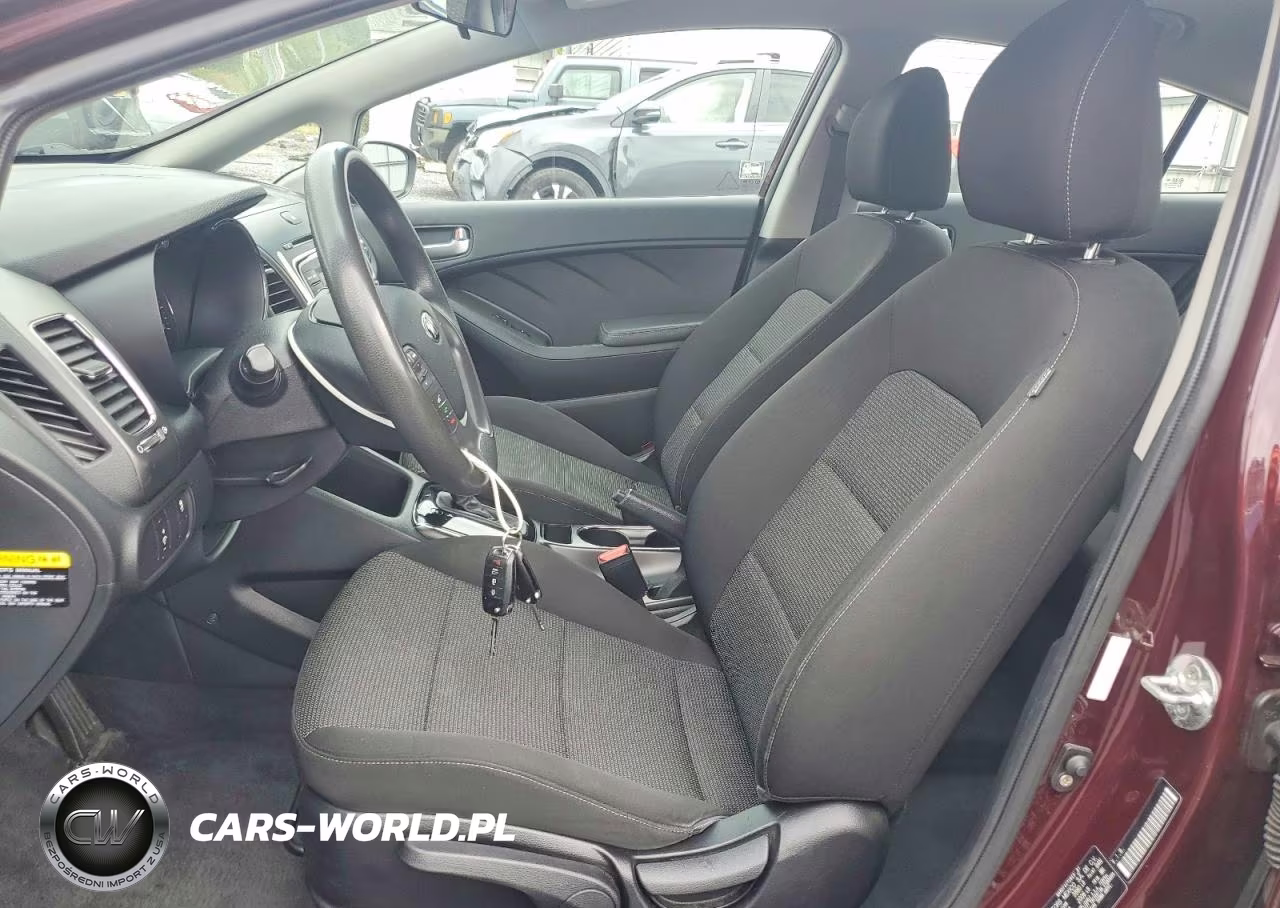 2018 Kia Forte Lx VIN:3KPFK4A77JE259097 - 7