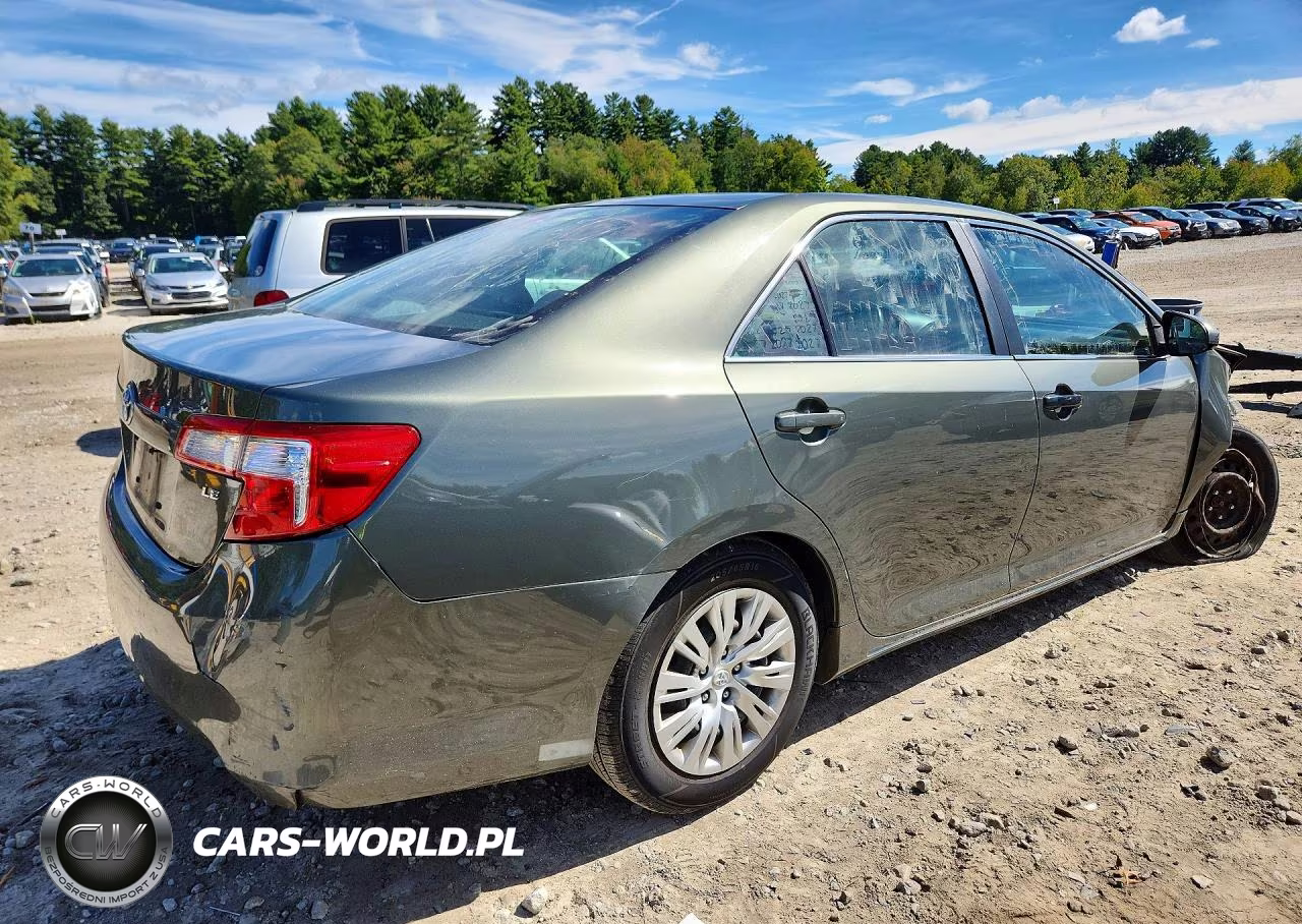 2012 Toyota Camry Le VIN:4T4BF1FK9CR240040 - 3