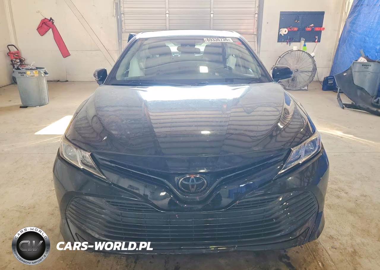2019 Toyota Camry Le VIN:4T1B11HKXKU821602 - 5