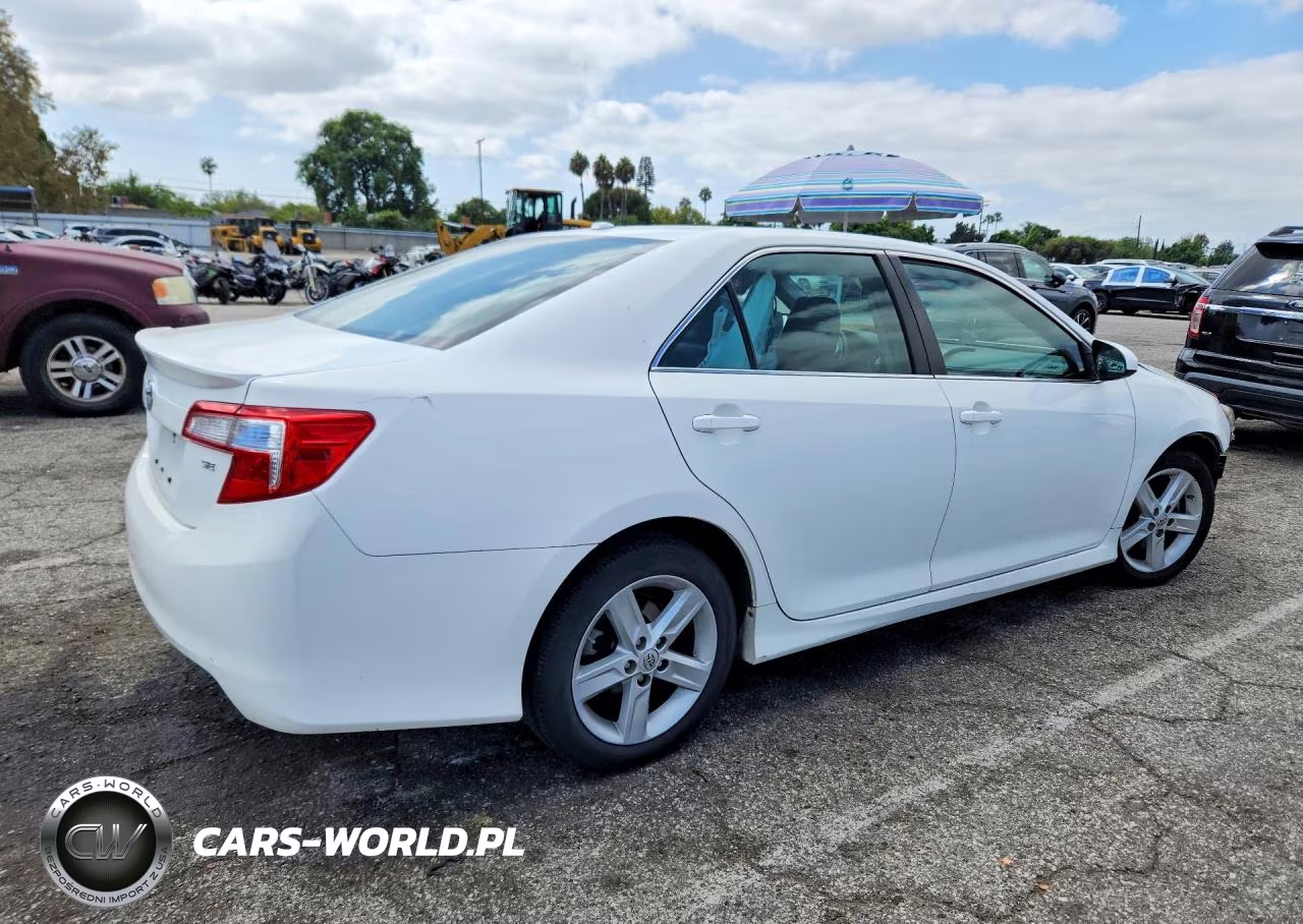2013 Toyota Camry Se VIN:4T1BF1FK8DU711123 - 3