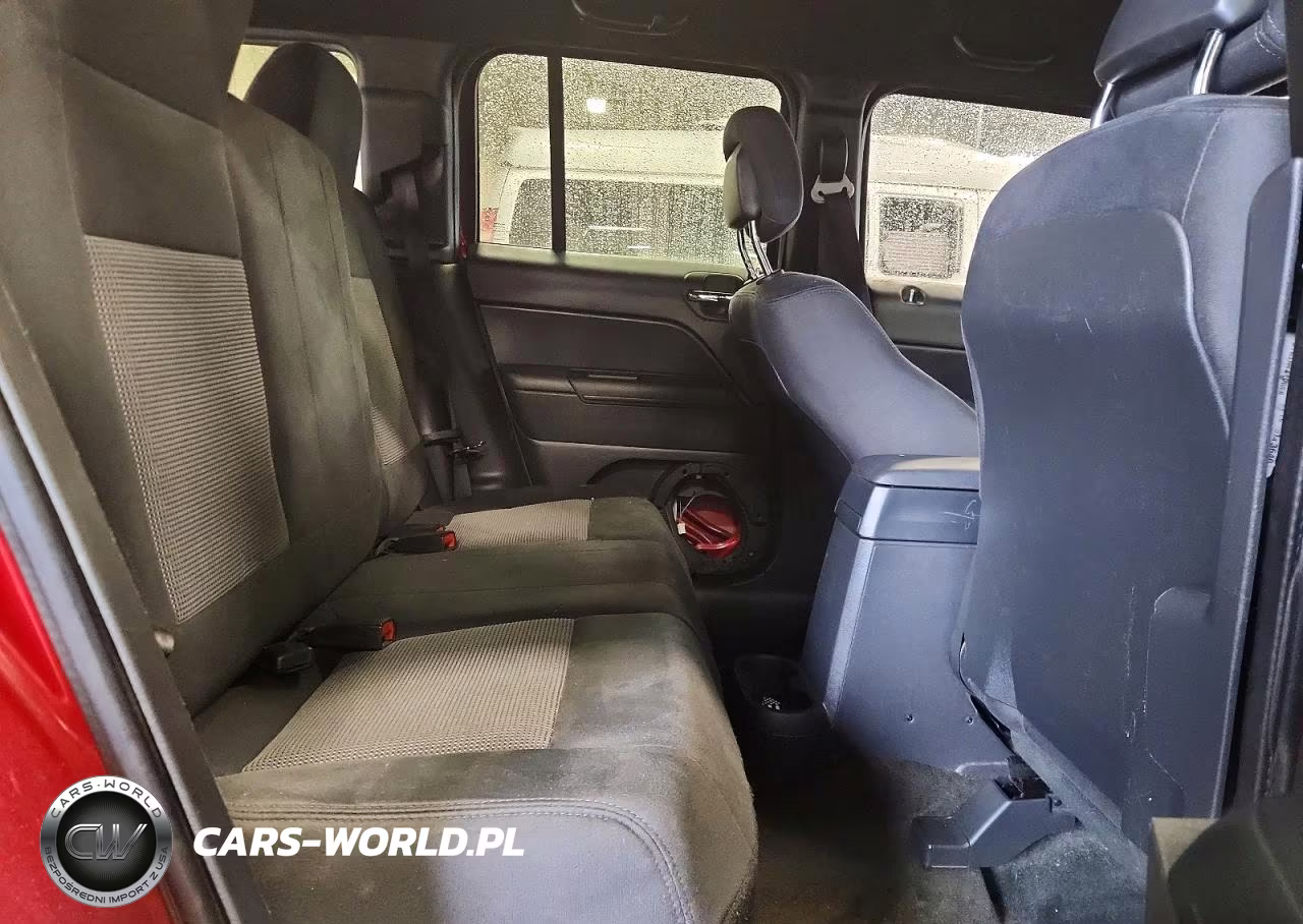 2014 Jeep Patriot Latitude VIN:1C4NJRFB4ED670568 - 11