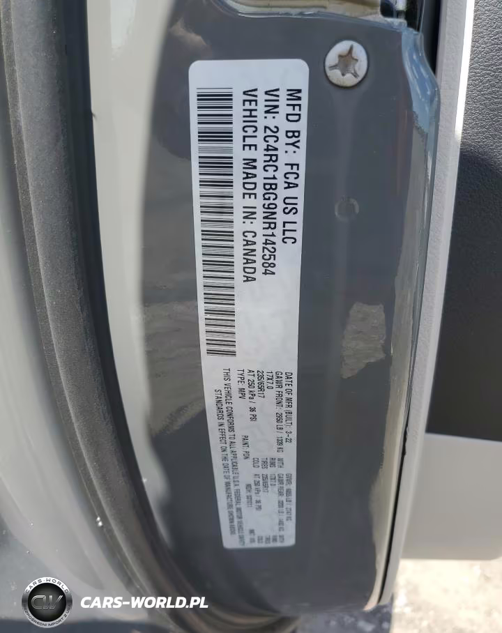 2022 Chrysler Pacifica Touring L VIN:2C4RC1BG9NR142584 - 13