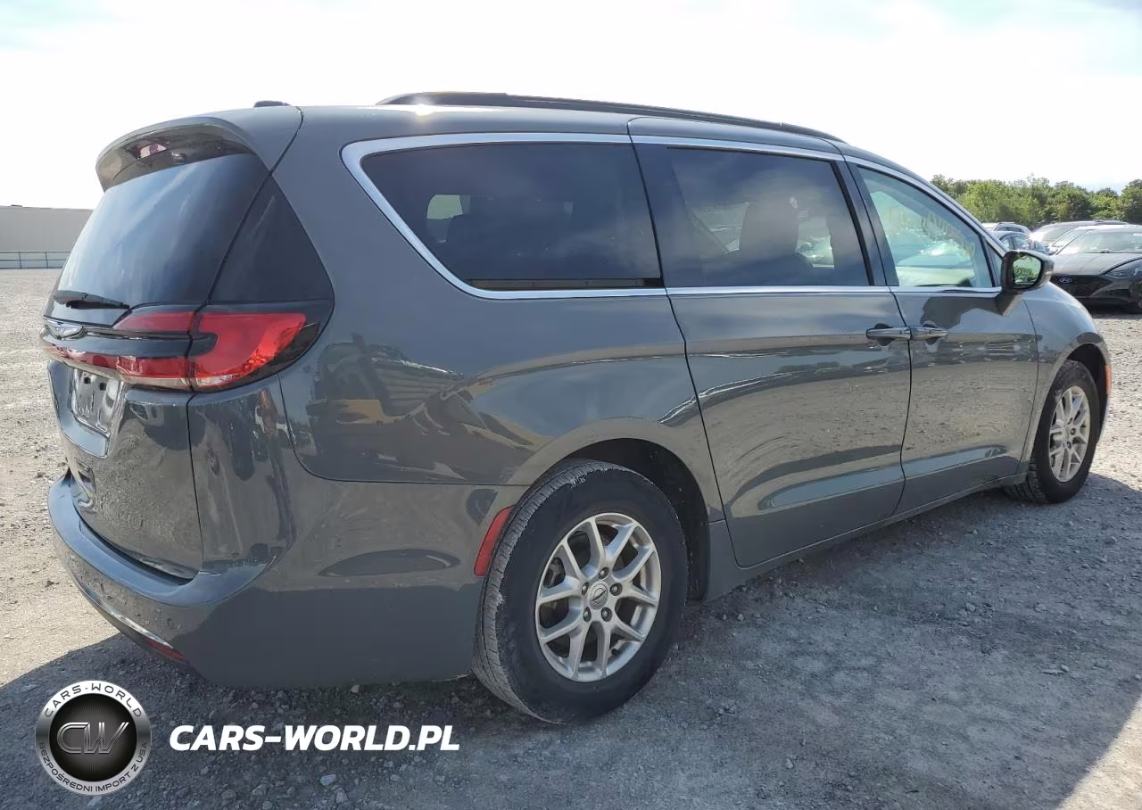 2022 Chrysler Pacifica Touring L VIN:2C4RC1BG9NR142584 - 3