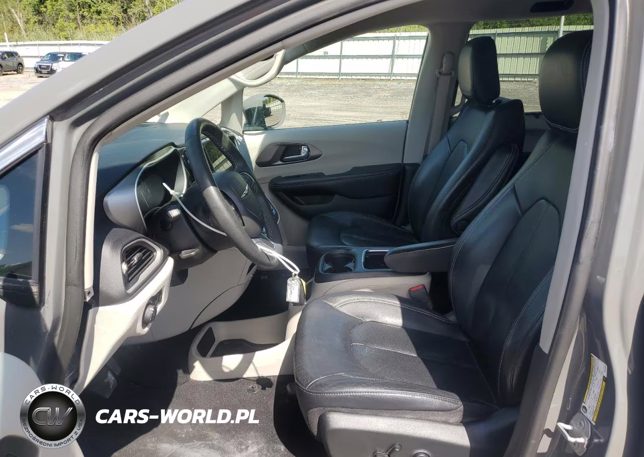 2022 Chrysler Pacifica Touring L VIN:2C4RC1BG9NR142584 - 7
