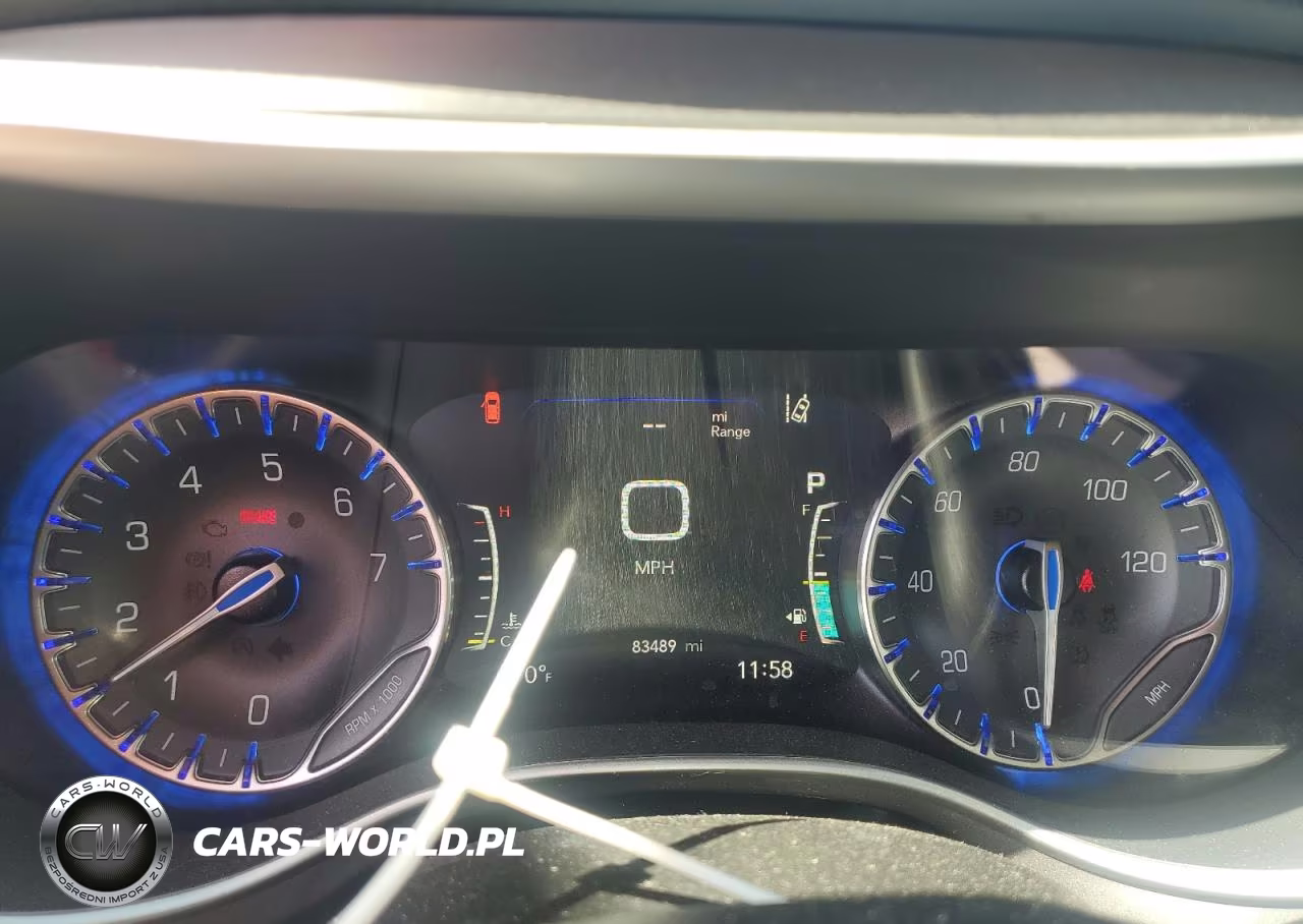 2022 Chrysler Pacifica Touring L VIN:2C4RC1BG9NR142584 - 9