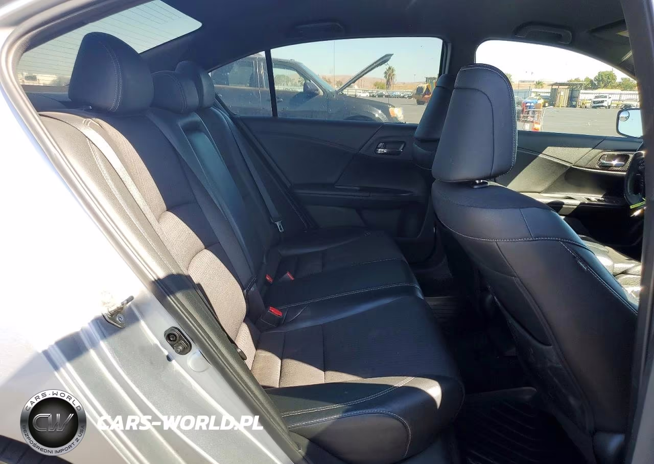 2017 Honda Accord Sport VIN:1HGCR2F57HA137302 - 10