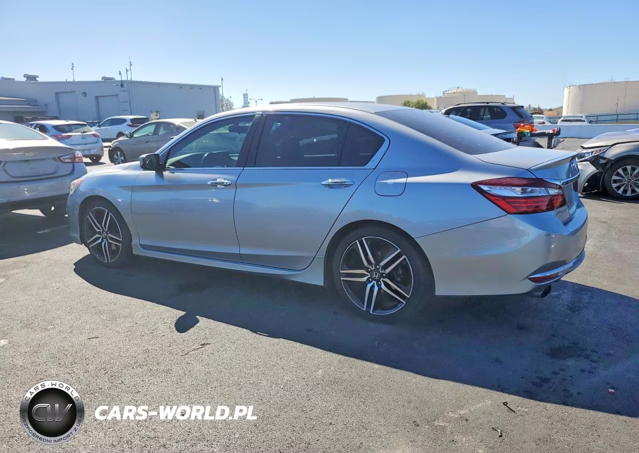 2017 Honda Accord Sport VIN:1HGCR2F57HA137302 - 2