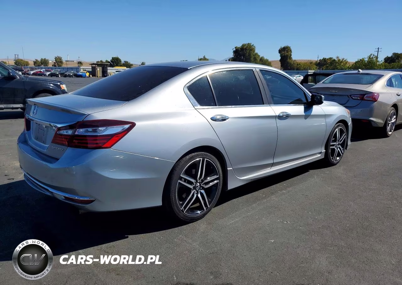 2017 Honda Accord Sport VIN:1HGCR2F57HA137302 - 3