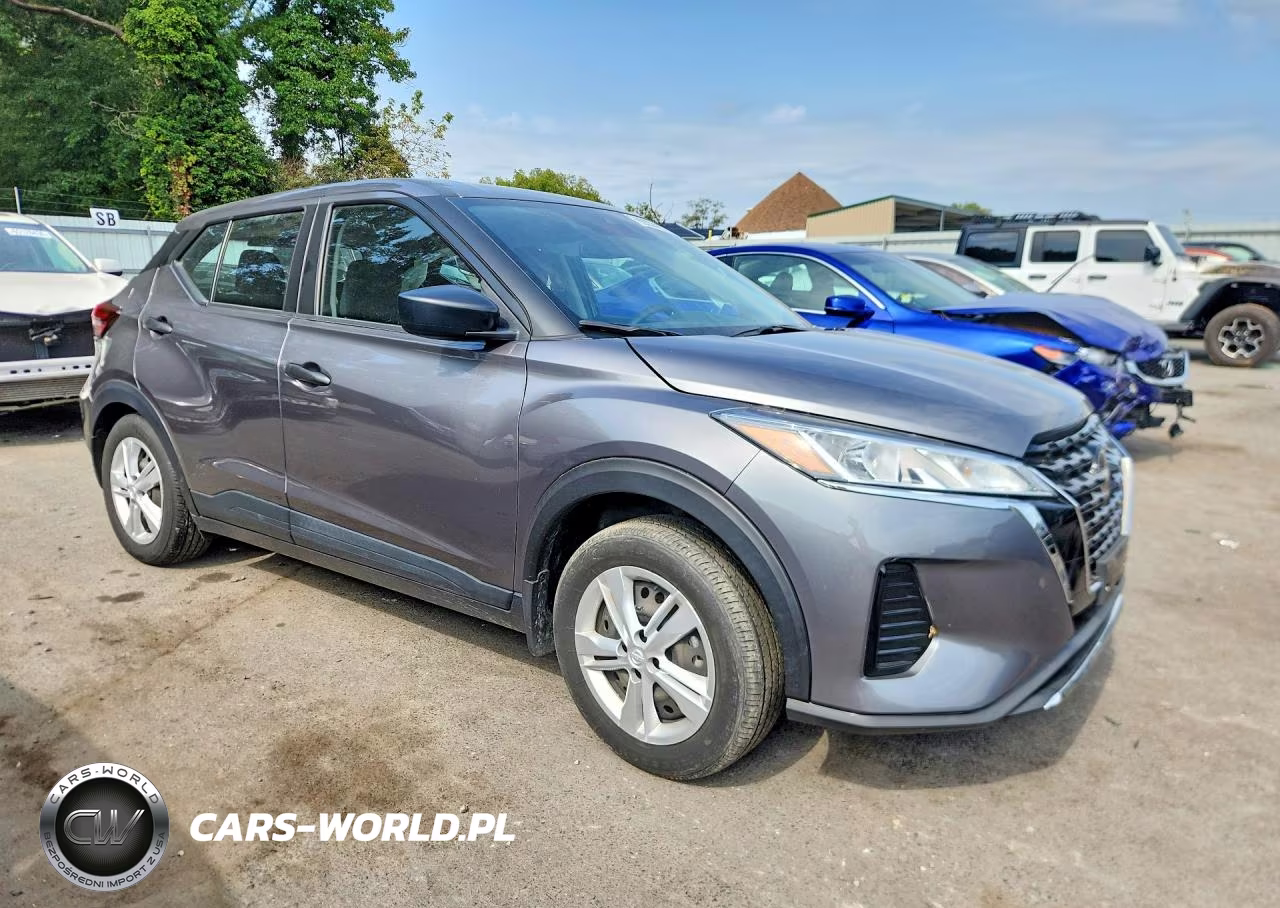 2023 Nissan Kicks S VIN:3N1CP5BVXPL569937 - 4