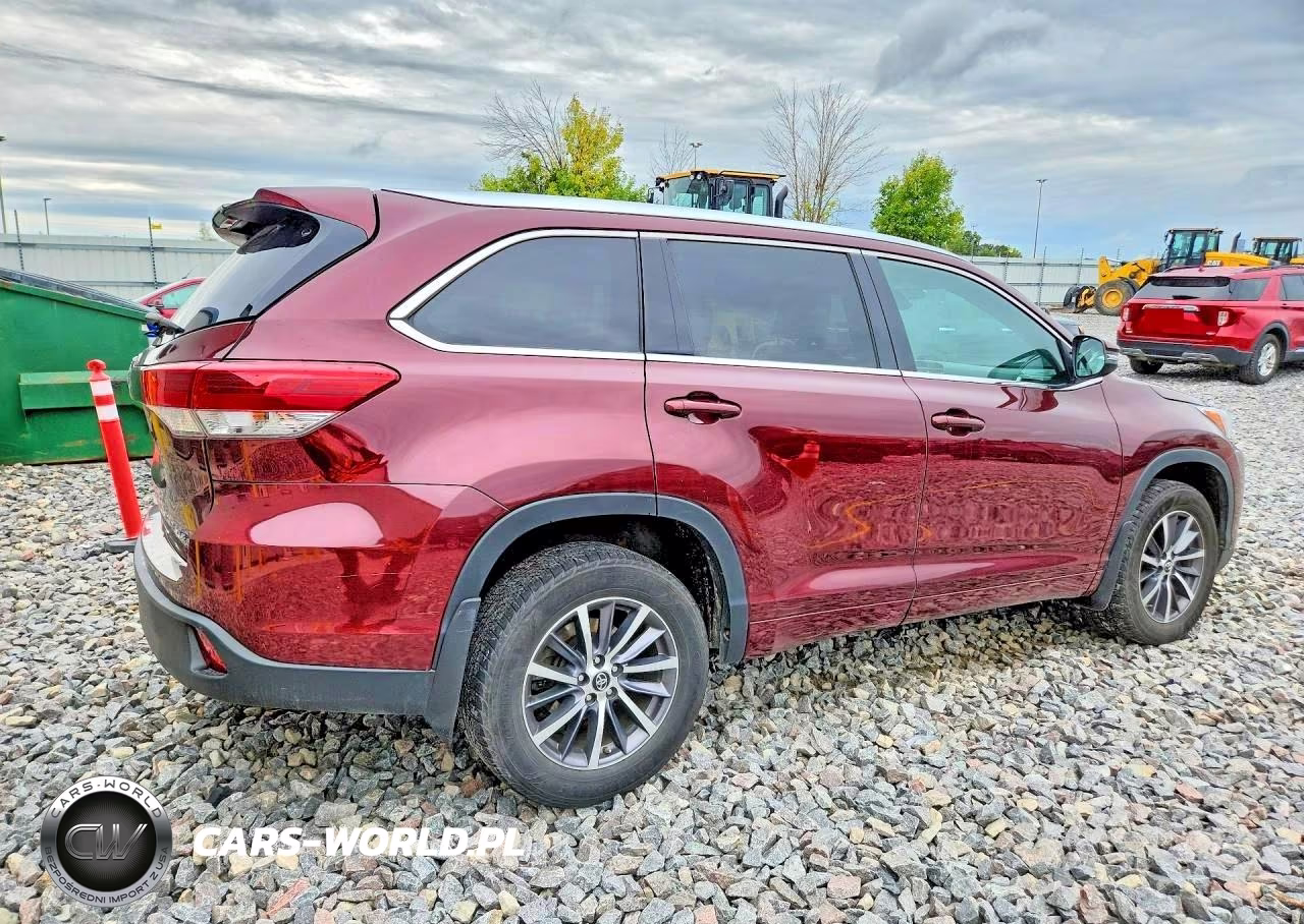2017 Toyota Highlander Xle VIN:5TDJZRFH5HS425671 - 3