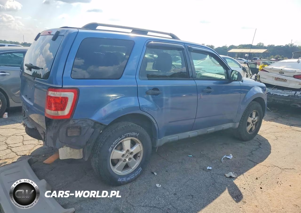 2010 Ford Escape Xlt VIN:1FMCU0D77AKD28140 - 3