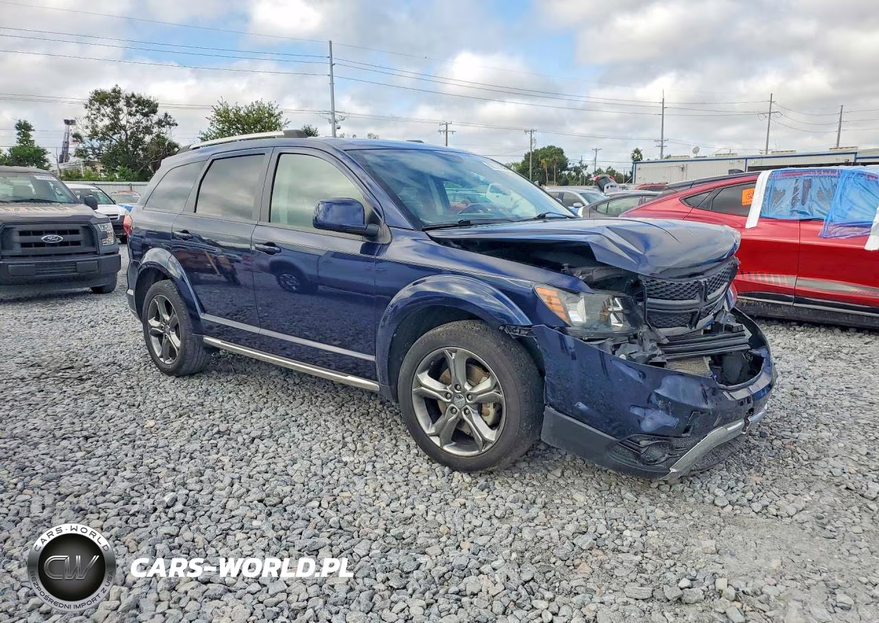 2017 Dodge Journey Crossroad VIN:3C4PDCGG5HT626035 - 4