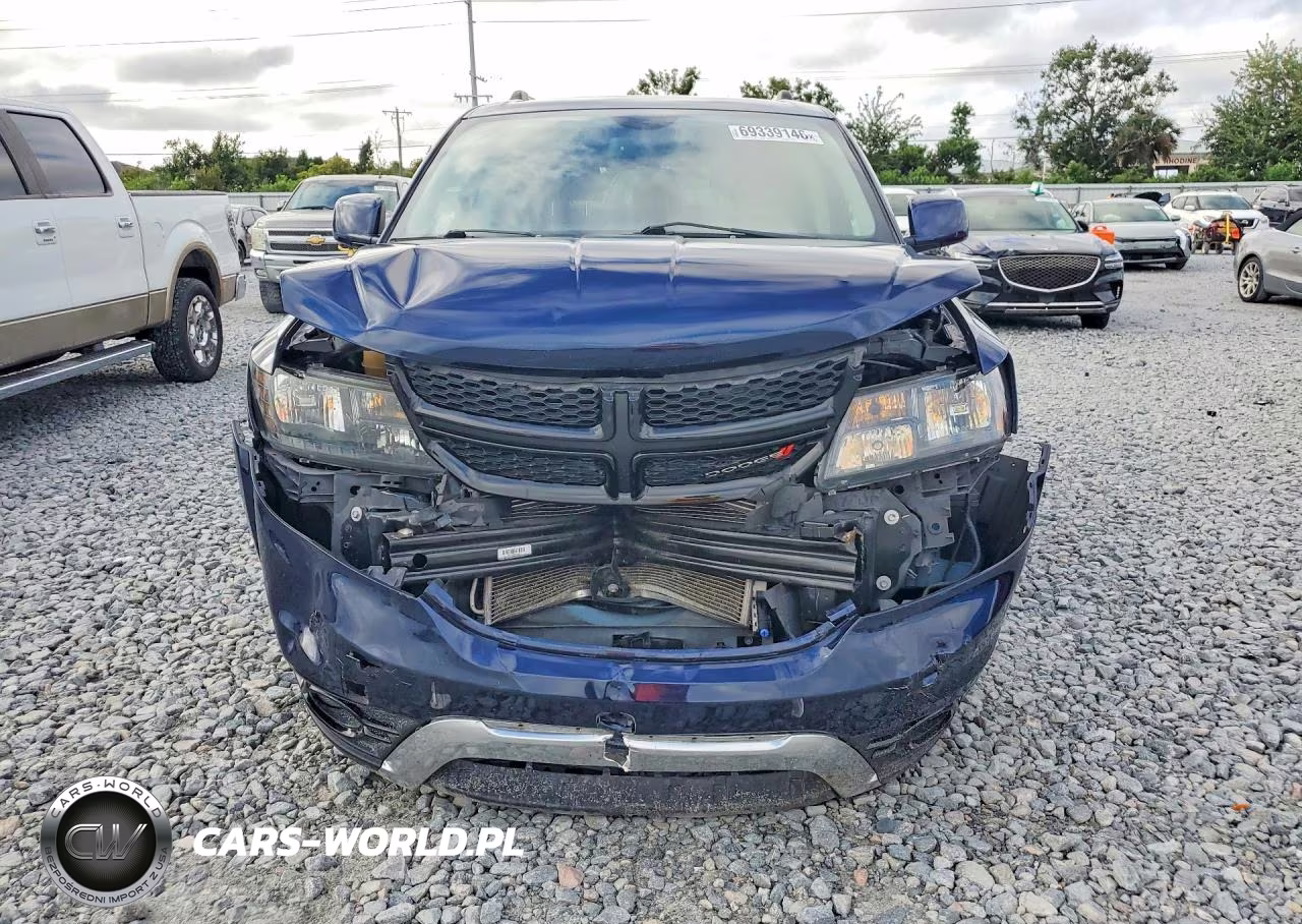 2017 Dodge Journey Crossroad VIN:3C4PDCGG5HT626035 - 5