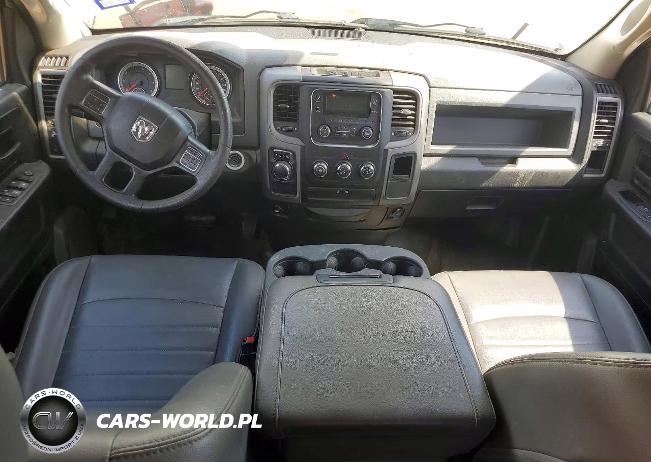 2019 Ram 1500 Classic Tradesman VIN:1C6RR6FG5KS687043 - 8