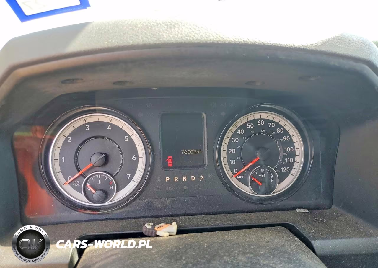 2019 Ram 1500 Classic Tradesman VIN:1C6RR6FG5KS687043 - 9