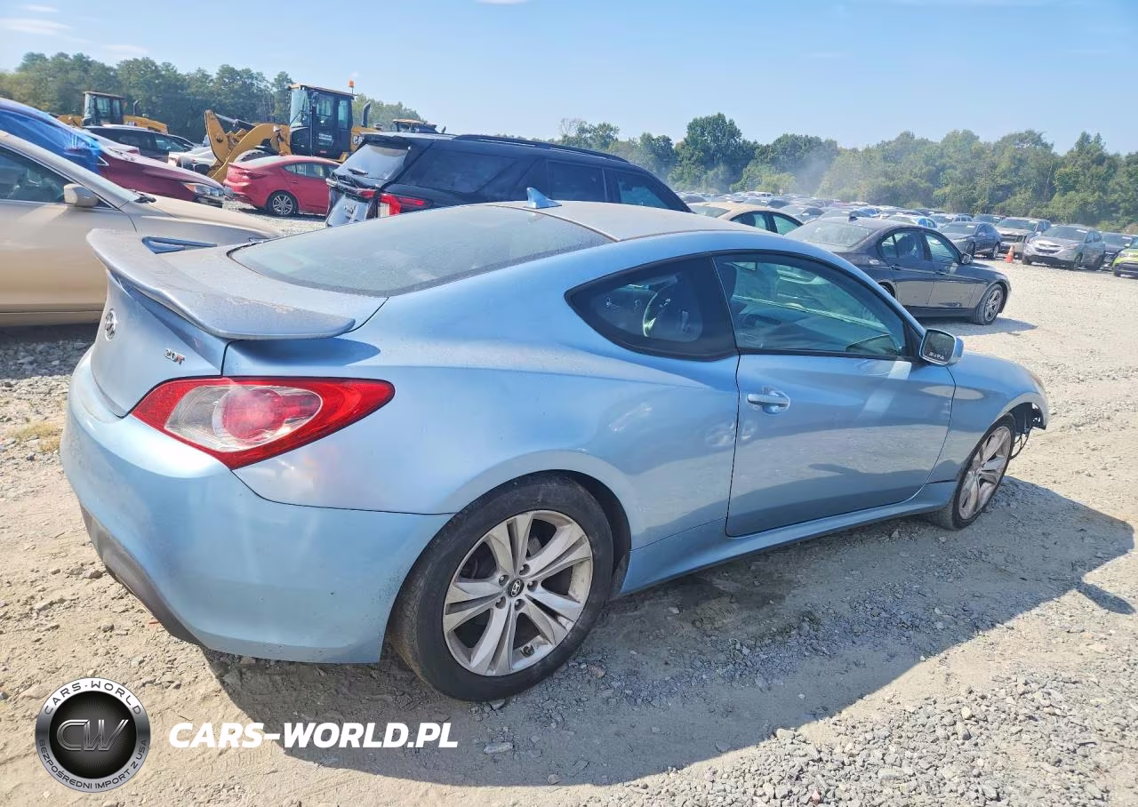 2010 Hyundai Genesis Coupe 2.0T VIN:KMHHT6KD6AU041929 - 3
