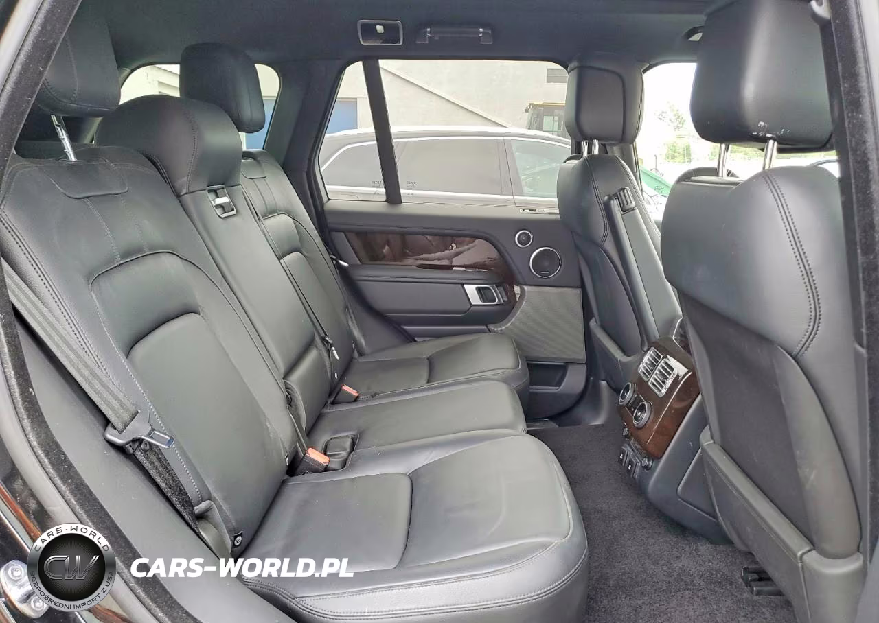 2021 Land Rover Range Rover VIN:SALGR2SU5MA446492 - 11