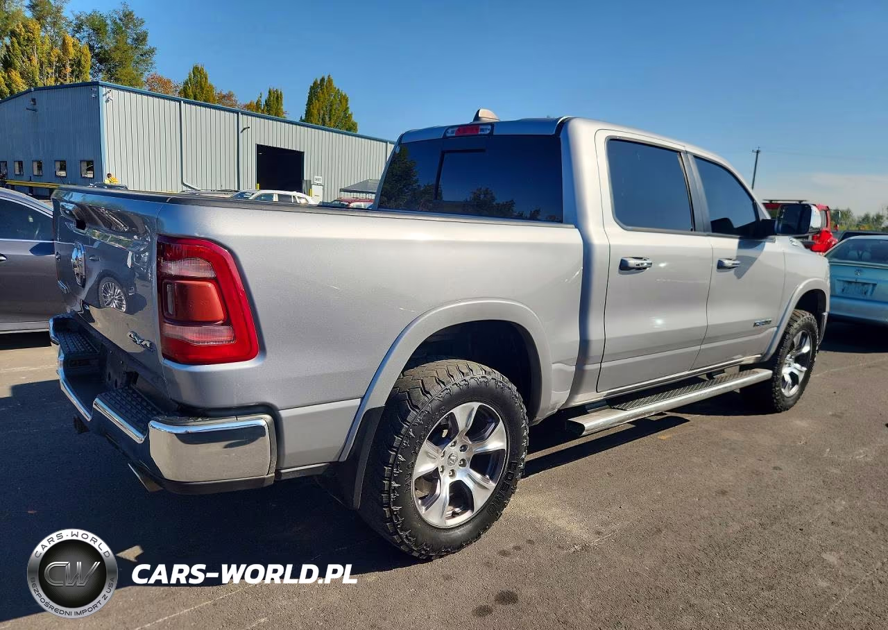 2019 Ram 1500 Laramie VIN:1C6SRFJT7KN517836 - 3