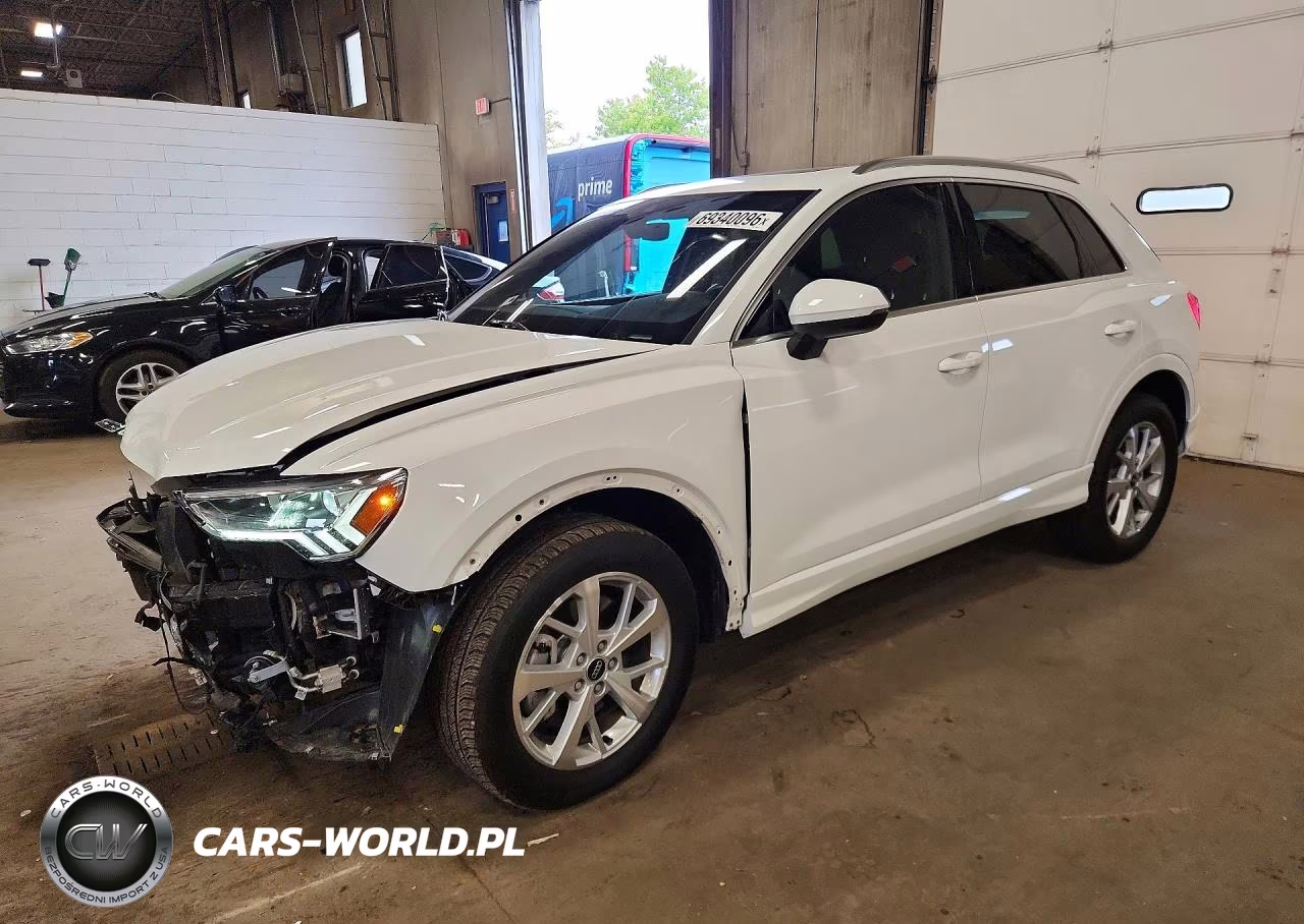 2023 Audi Q3 Premium 40 VIN:WA1AUCF35P1139759 - 1