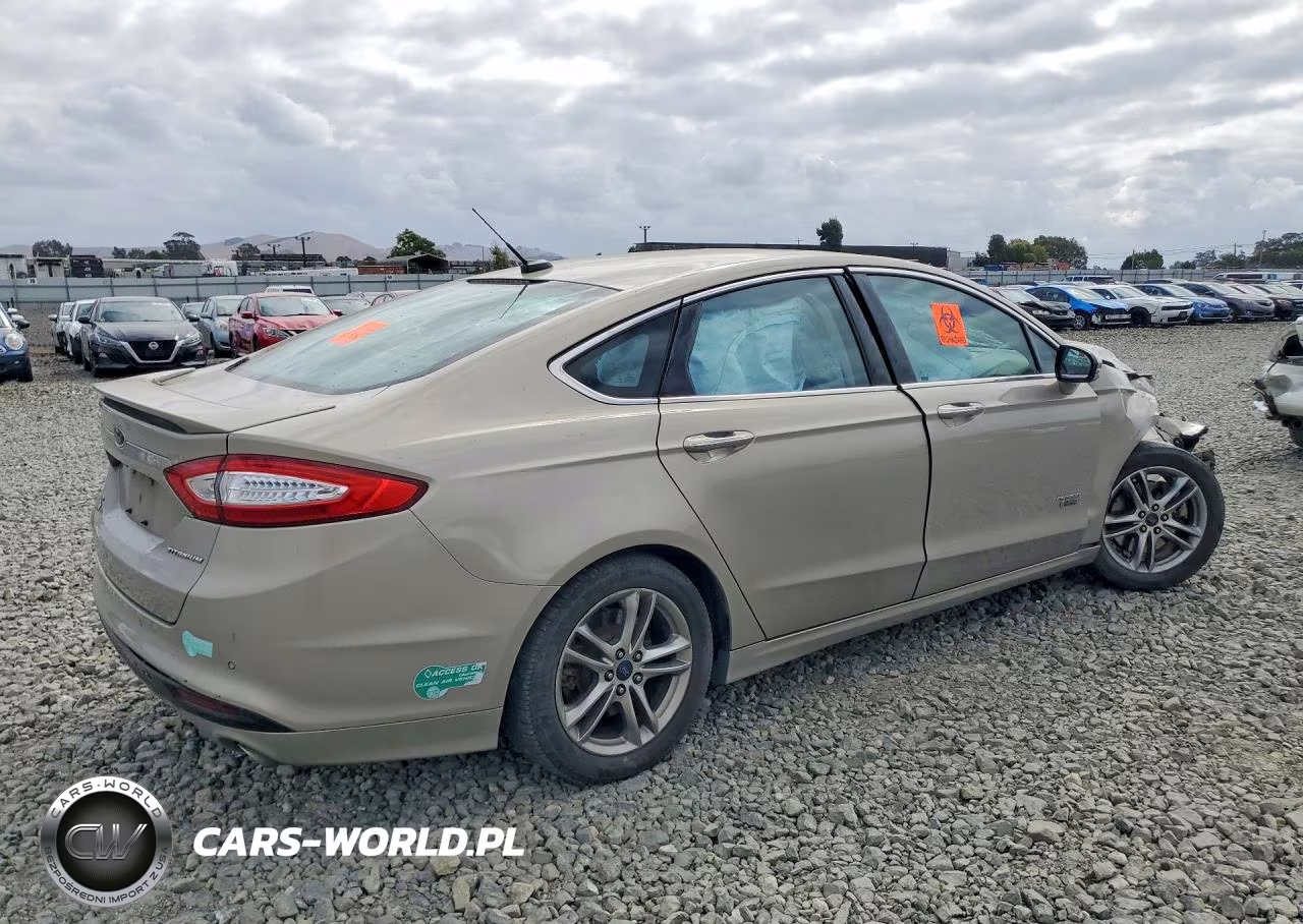 2015 Ford Fusion Titanium Phev VIN:3FA6P0SU9FR245951 - 3