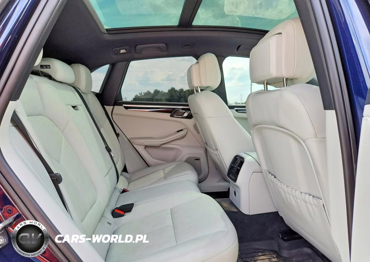 2023 Porsche Macan Base VIN:WP1AA2A54PLB03100 - 11