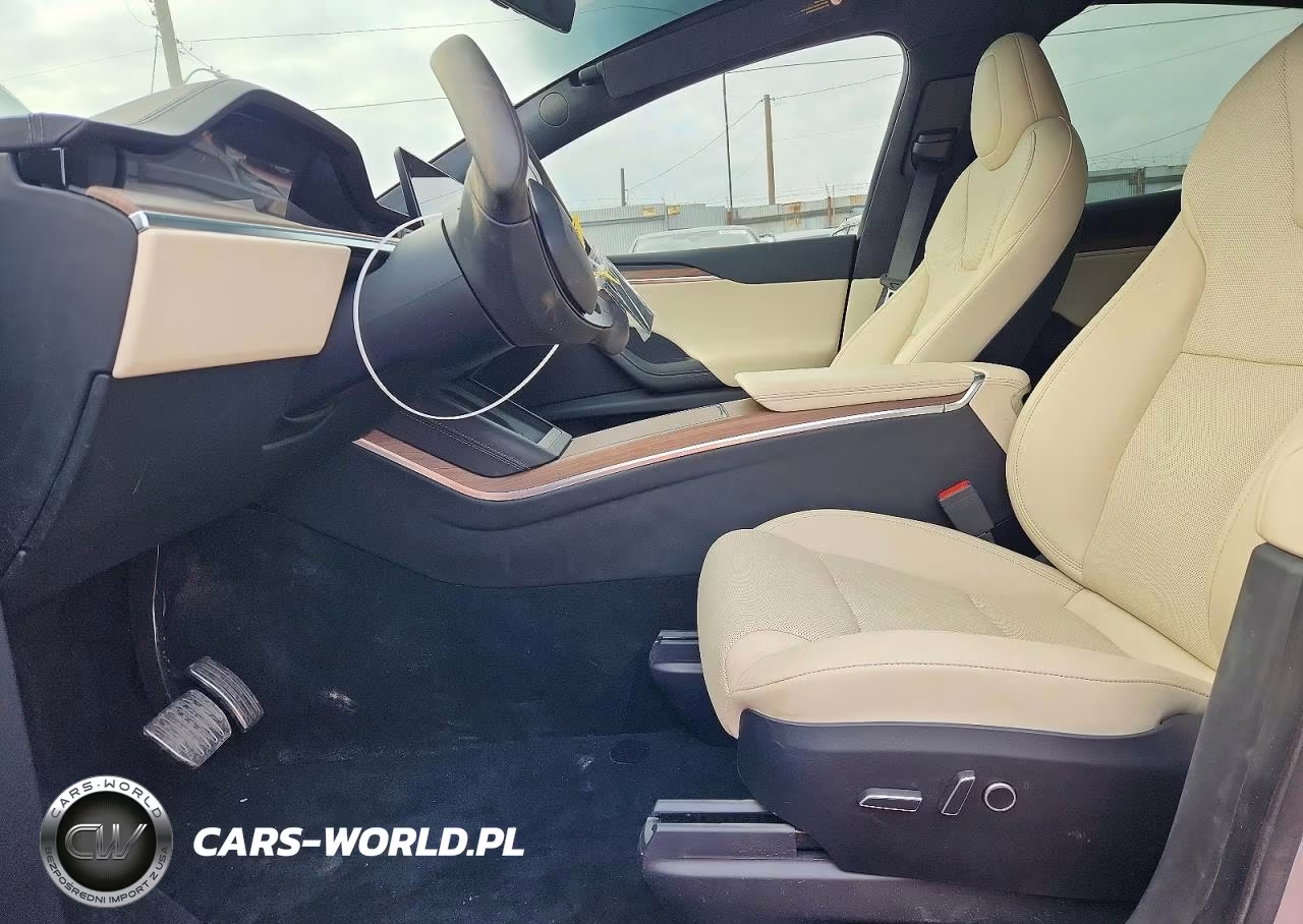 2025 Tesla Model X Long Range VIN:7SAXCDE56SF463608 - 7