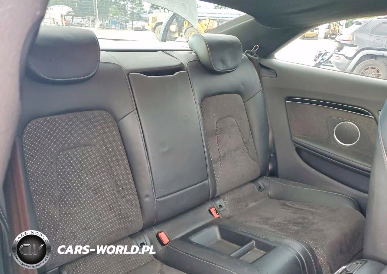 2013 Audi A5 Premium VIN:WAUMFAFR9DA072033 - 10