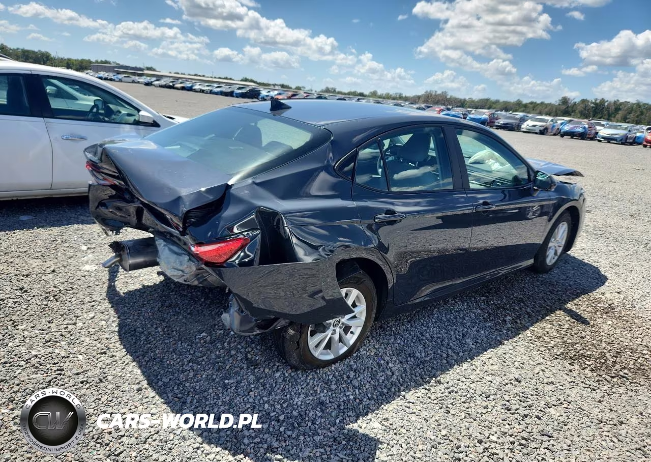 2025 Toyota Camry Le VIN:4T1DAACK9SU599117 - 3