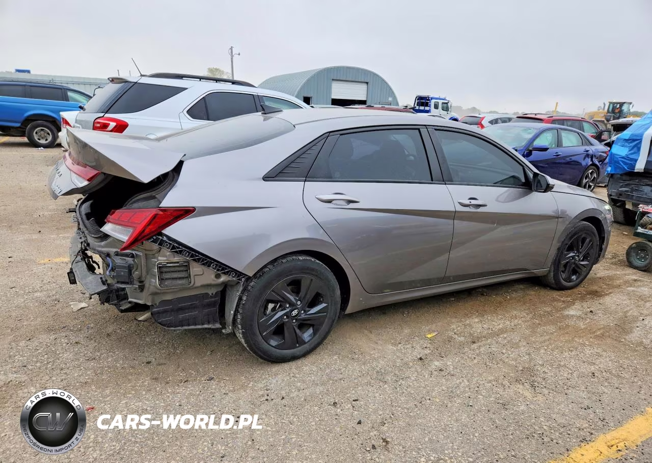 2023 Hyundai Elantra Blue VIN:KMHLM4AJXPU076131 - 3