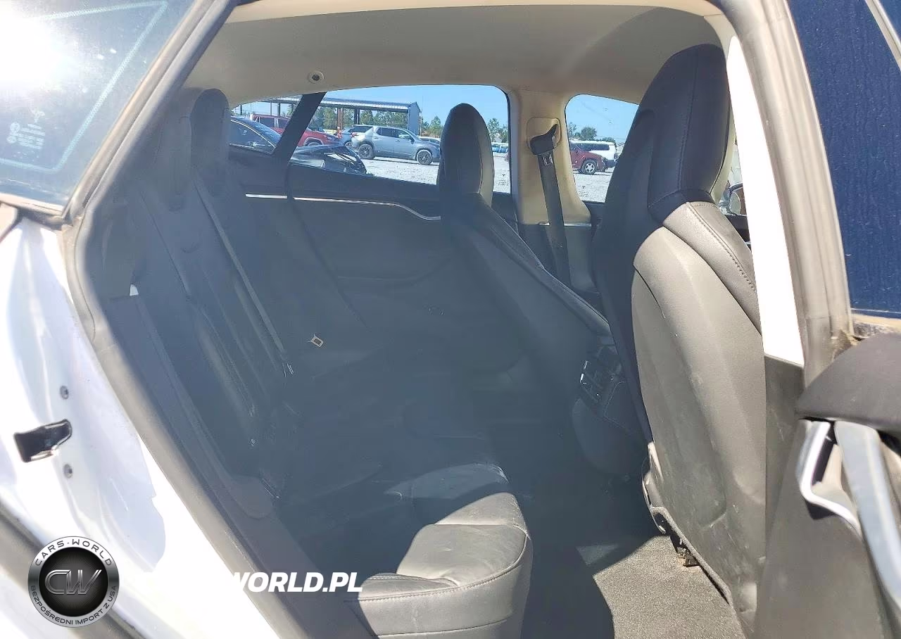 2014 Tesla Model S VIN:5YJSA1S10EFP64859 - 11