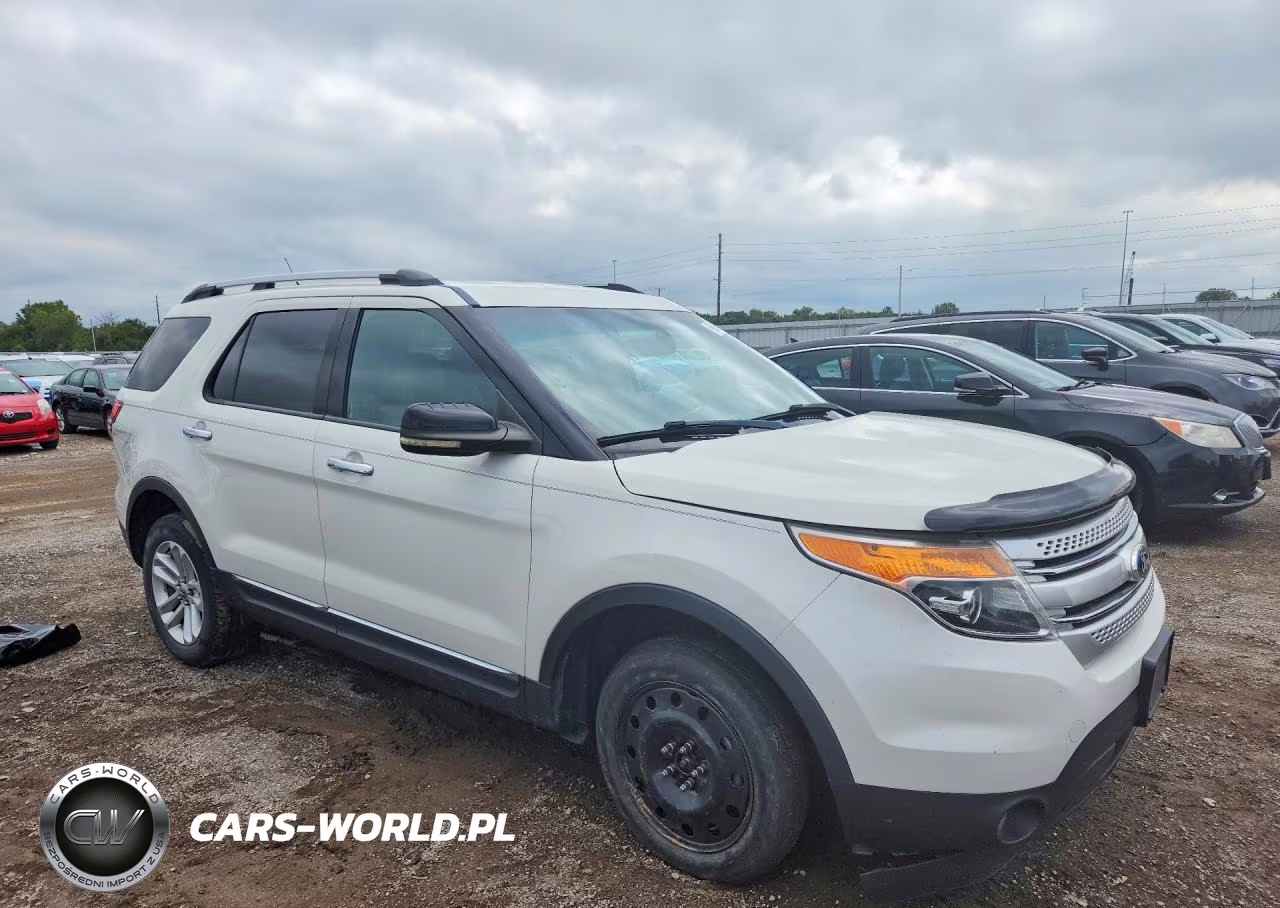 2011 Ford Explorer Xlt VIN:1FMHK8D88BGA11605 - 4