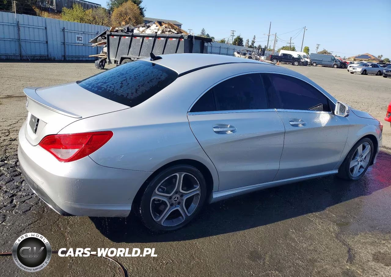 2018 Mercedes-Benz Cla 250 VIN:WDDSJ4EB9JN587736 - 3