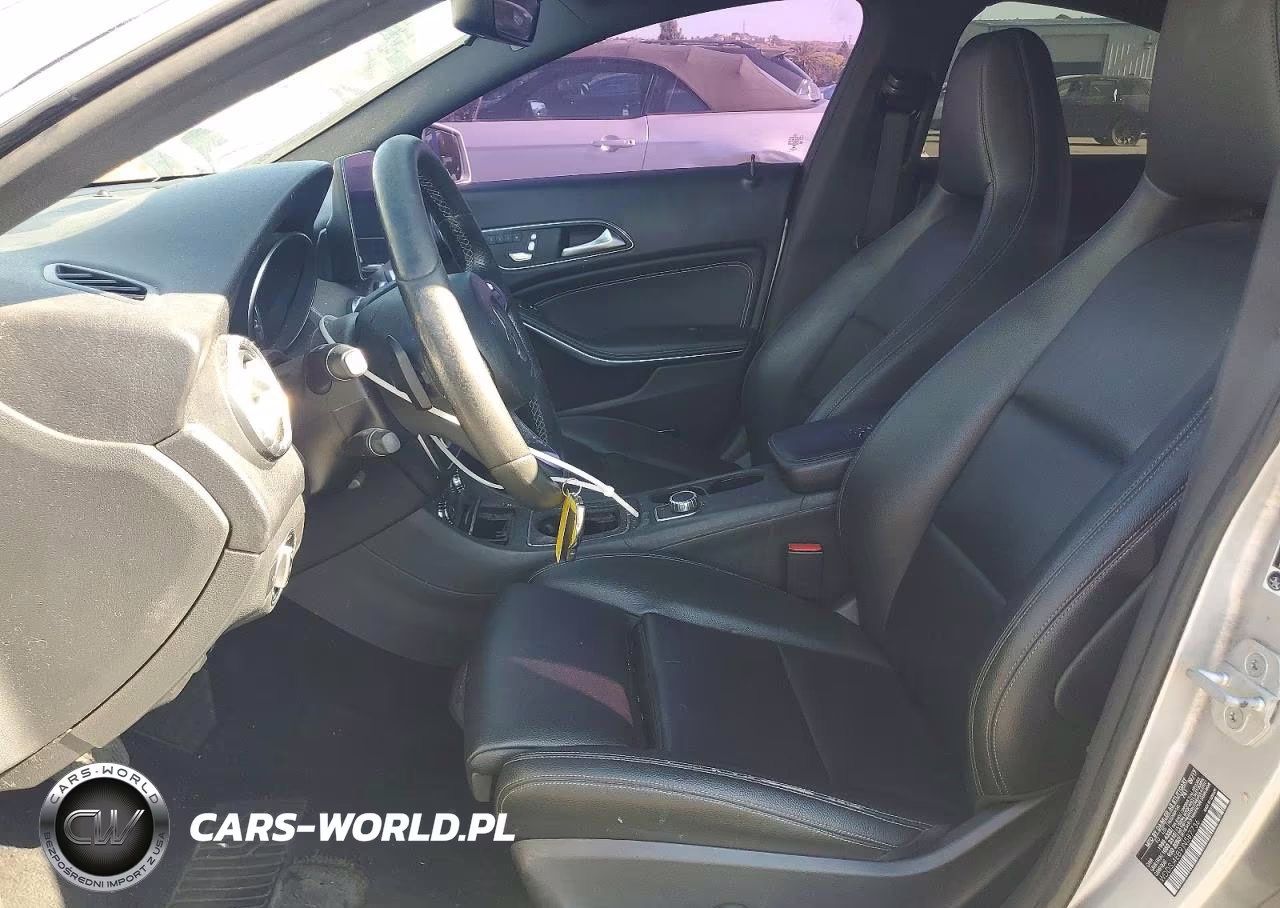 2018 Mercedes-Benz Cla 250 VIN:WDDSJ4EB9JN587736 - 7