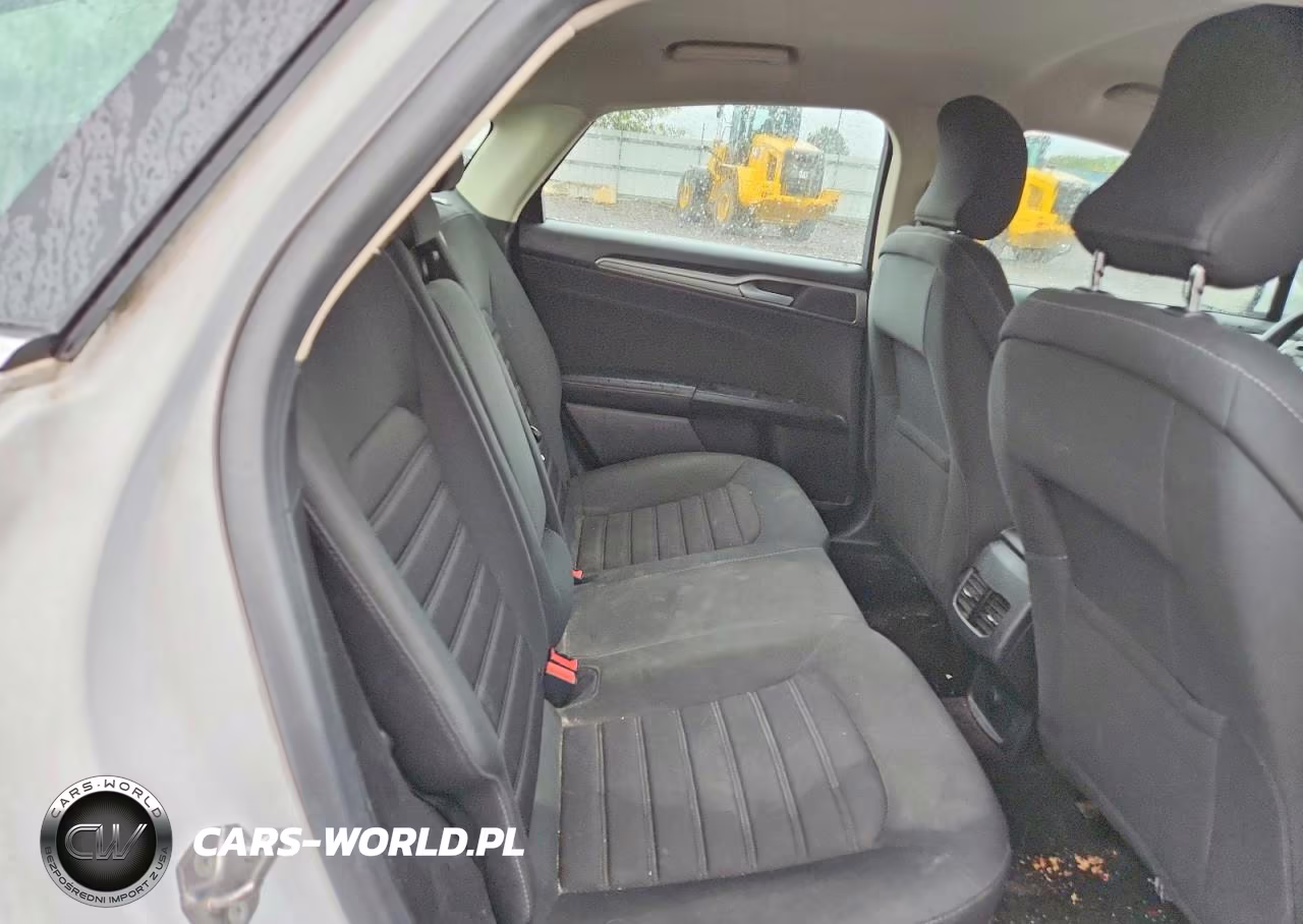2019 Ford Fusion Se VIN:3FA6P0HDXKR276188 - 10