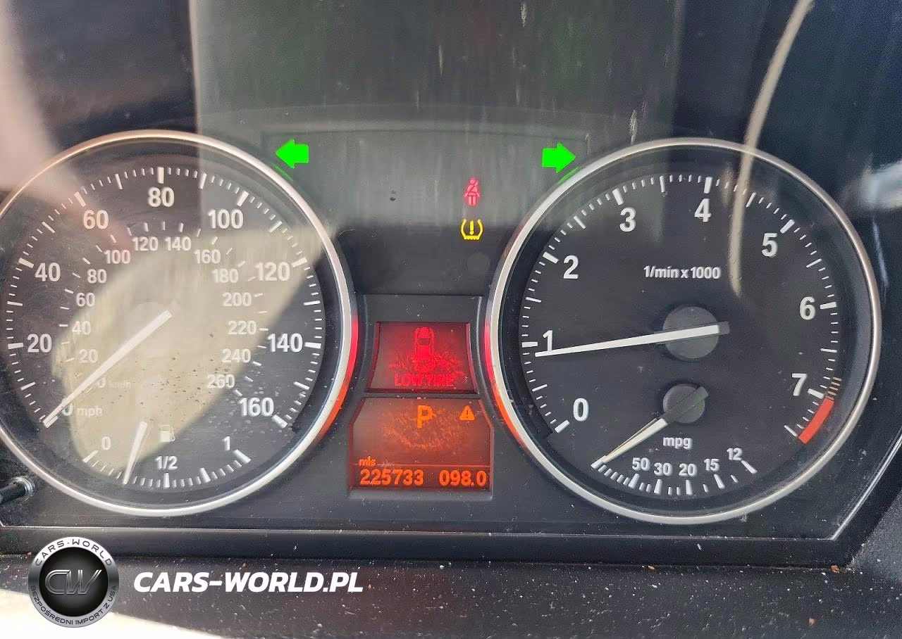 2011 BMW 328 I VIN:WBAPH7C5XBE673839 - 9