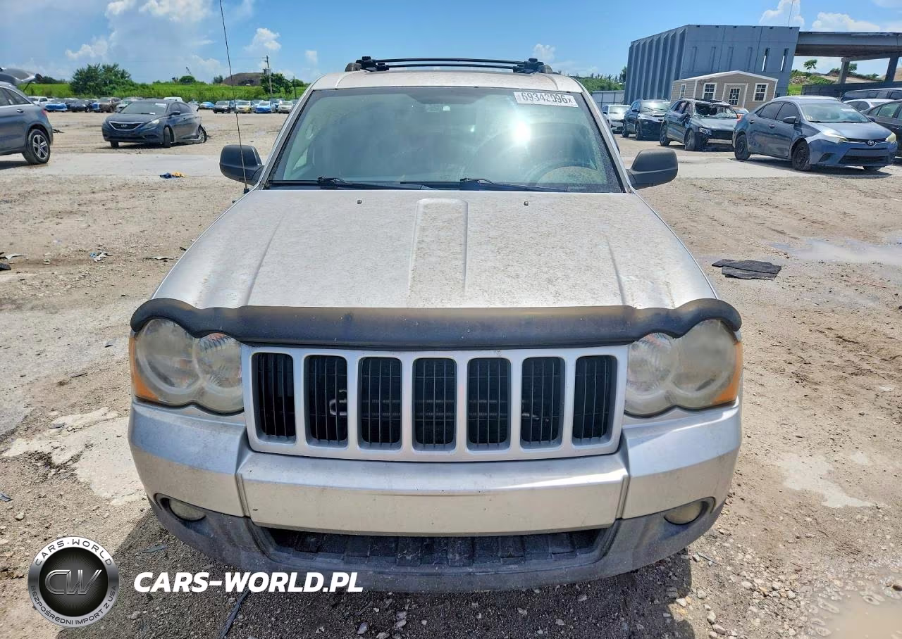 2009 Jeep Grand Cherokee Laredo VIN:1J8GR48K79C547854 - 5