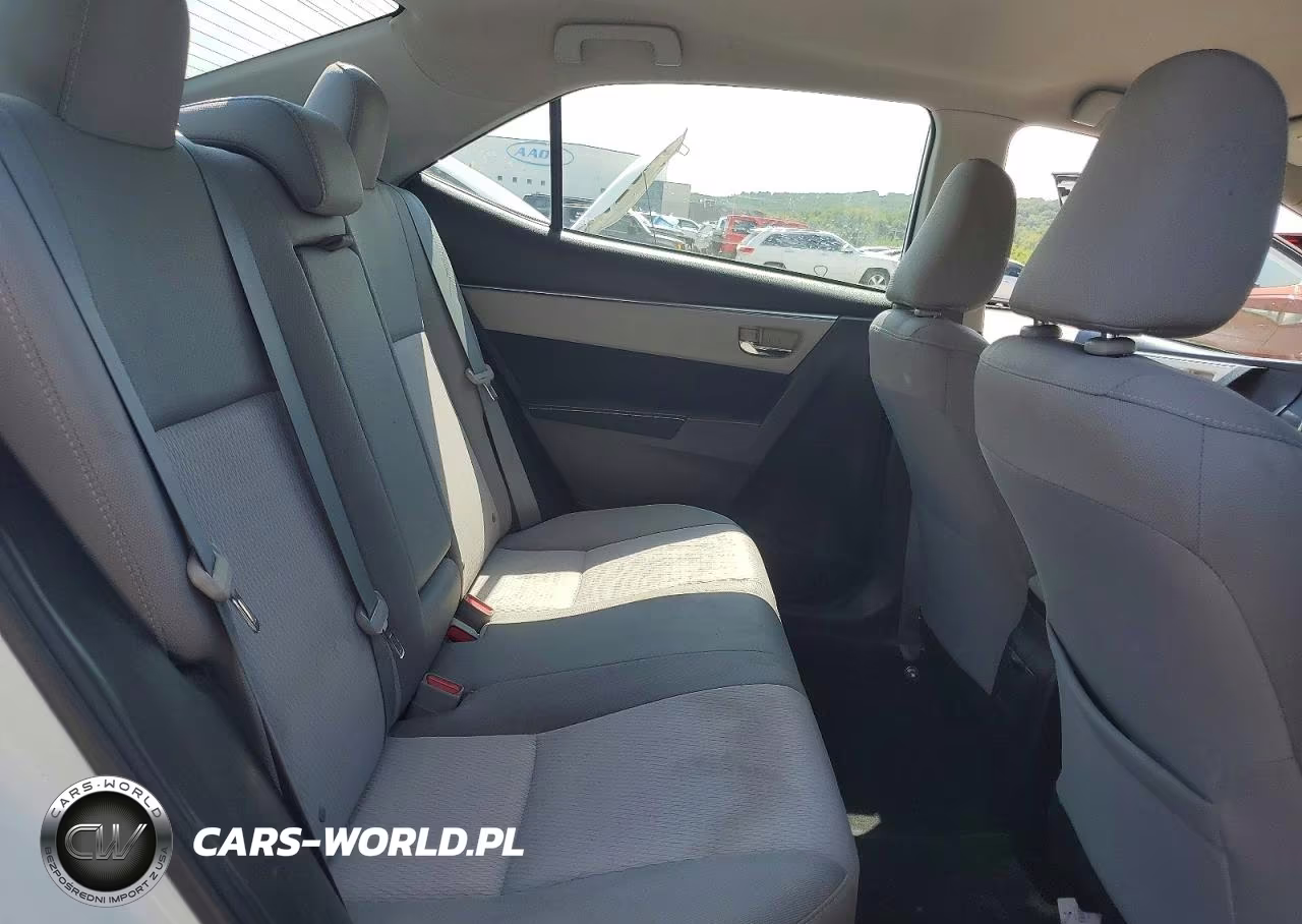 2015 Toyota Corolla Le VIN:5YFBURHE0FP306566 - 10