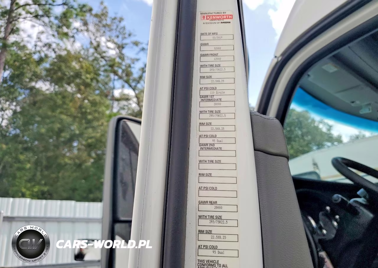 2020 Kenworth Construction T680 VIN:1XKYDP9X8LJ311095 - 13
