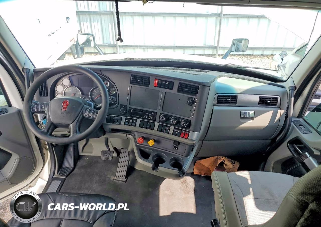 2020 Kenworth Construction T680 VIN:1XKYDP9X8LJ311095 - 8