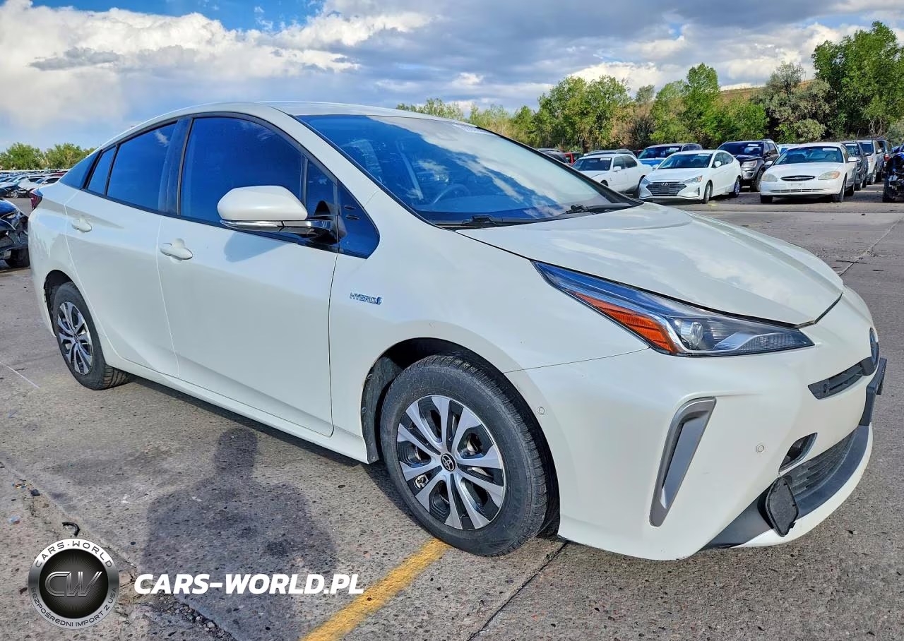 2020 Toyota Prius Le Awd-E VIN:JTDL9RFU2L3017869 - 4