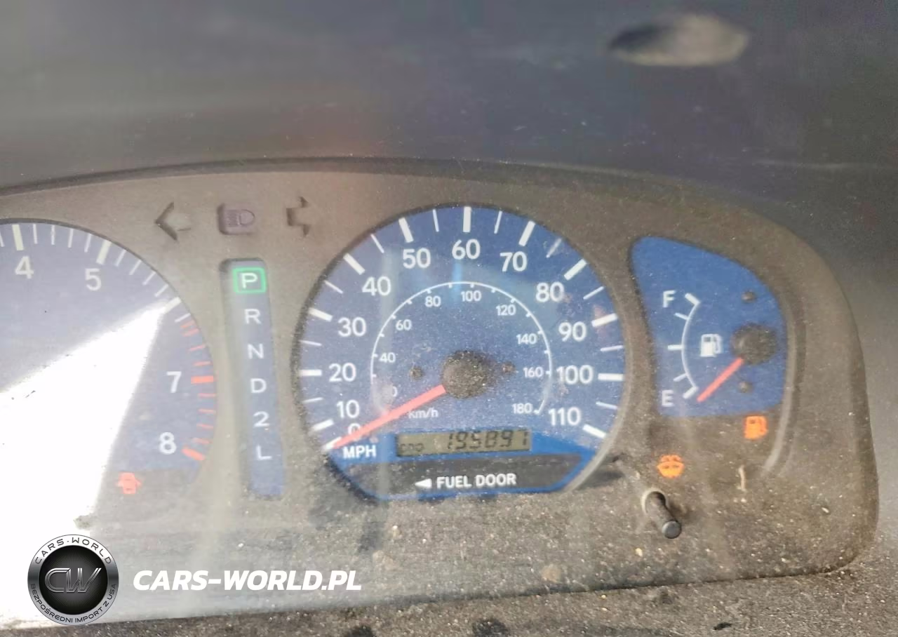 2001 Toyota Sienna Le VIN:4T3ZF13C91U400248 - 9