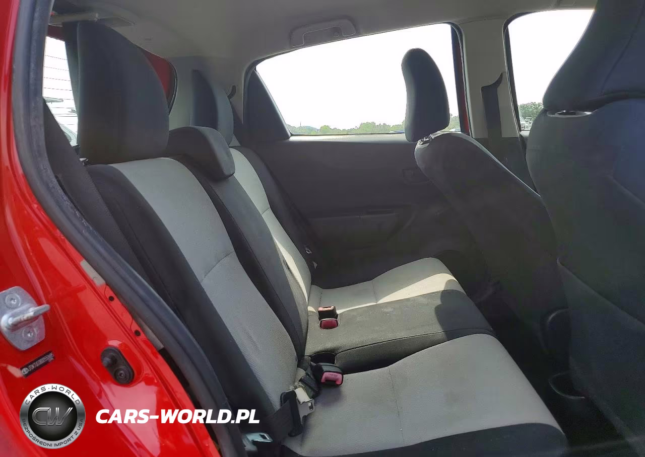 2013 Toyota Yaris 5-Door L VIN:JTDKTUD38DD550685 - 11