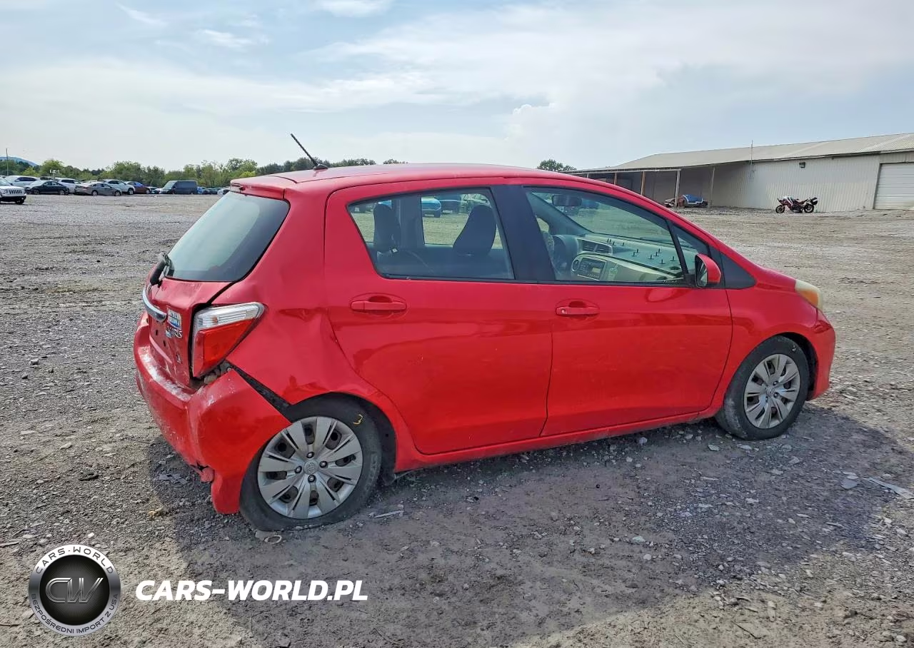 2013 Toyota Yaris 5-Door L VIN:JTDKTUD38DD550685 - 3