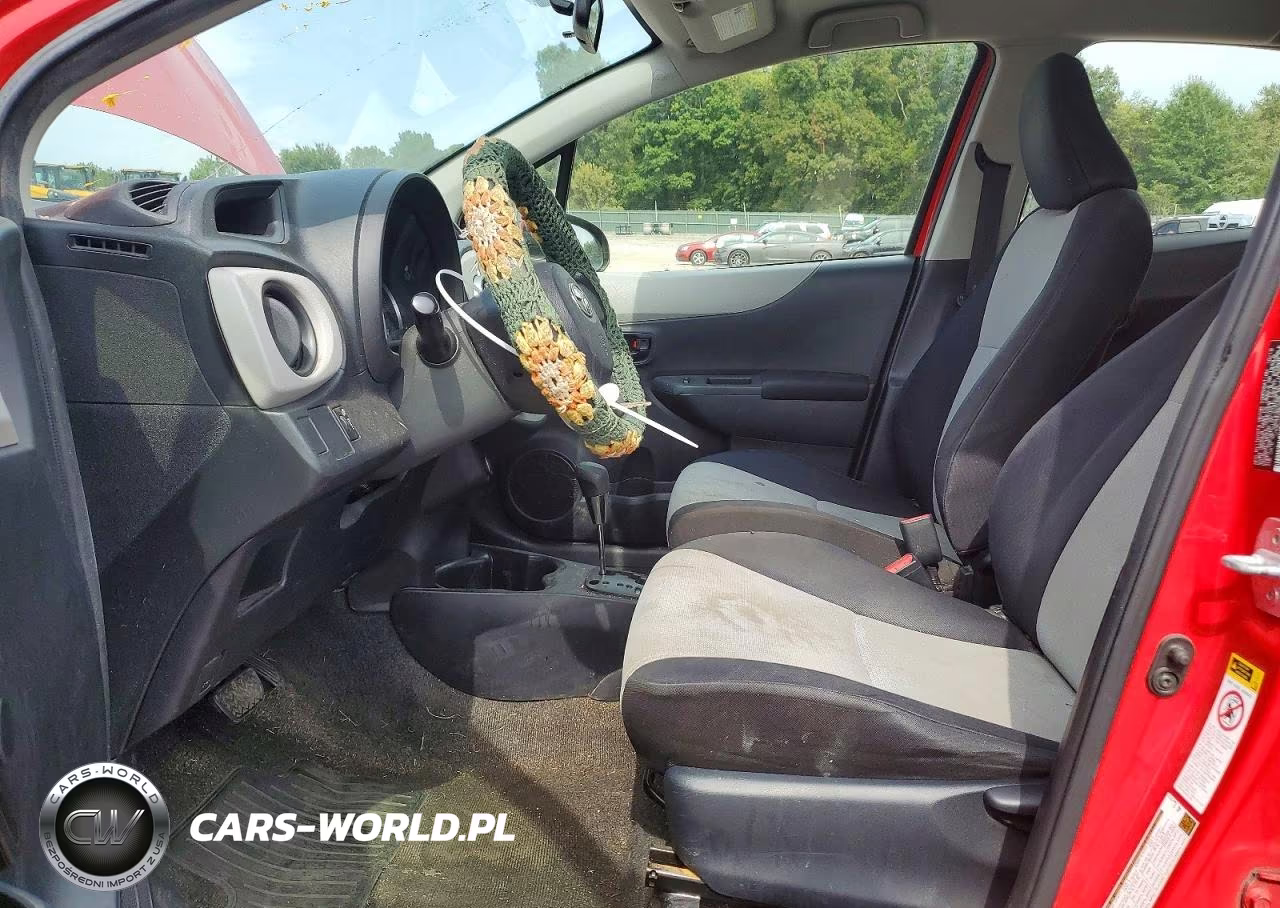2013 Toyota Yaris 5-Door L VIN:JTDKTUD38DD550685 - 7