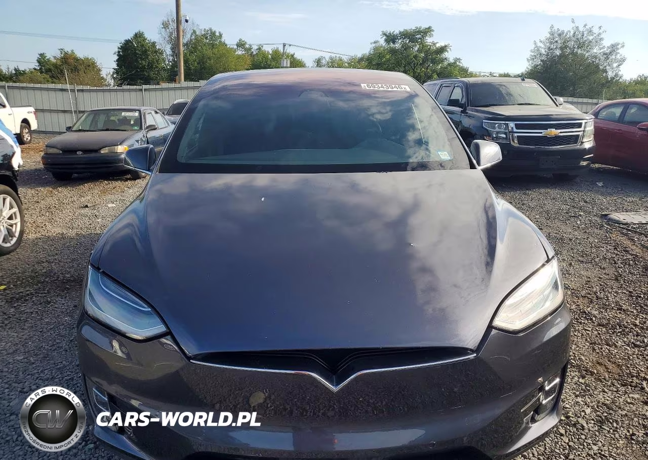2018 Tesla Model X VIN:5YJXCAE22JF138308 - 5