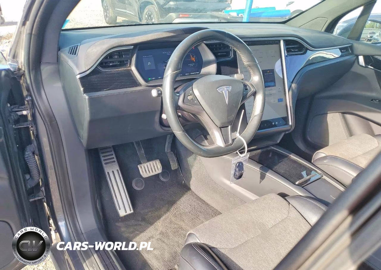 2018 Tesla Model X VIN:5YJXCAE22JF138308 - 8