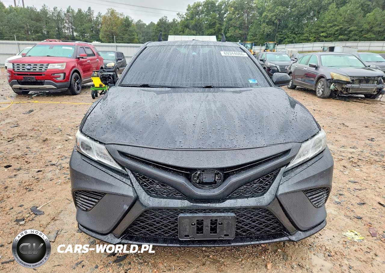 2020 Toyota Camry Se VIN:4T1G11AK2LU995150 - 5