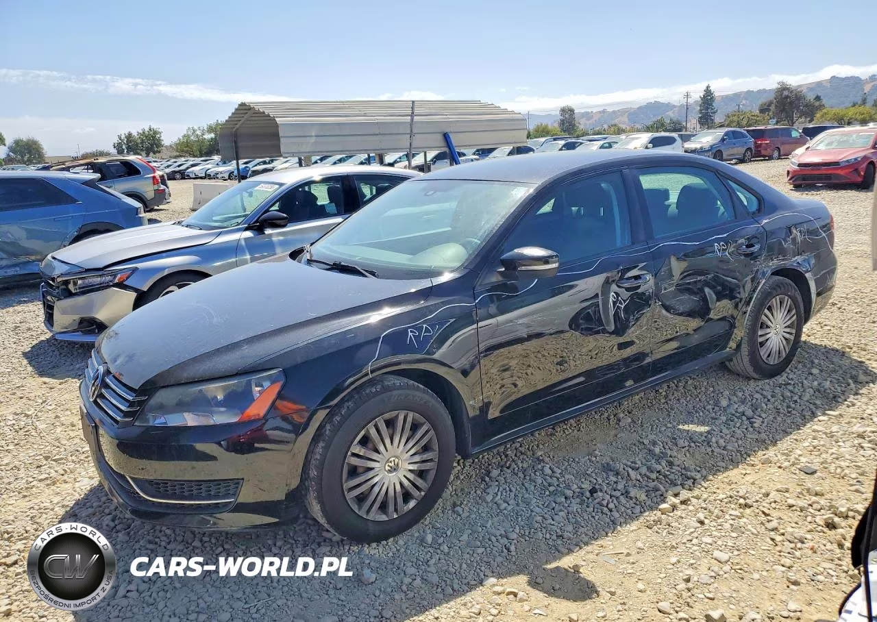 2015 Volkswagen Passat S VIN:1VWAT7A31FC075940 - 1