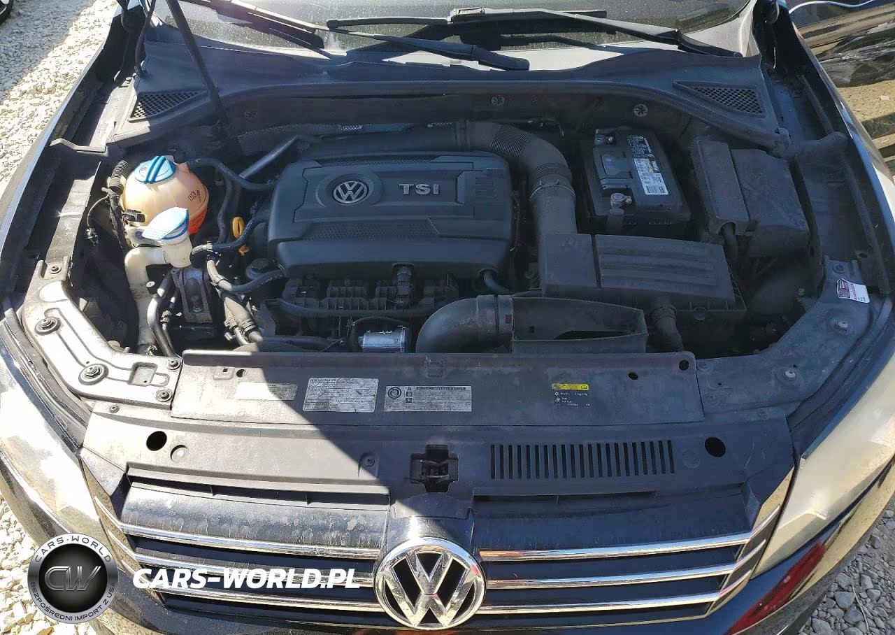 2015 Volkswagen Passat S VIN:1VWAT7A31FC075940 - 11